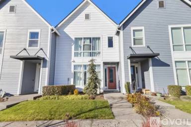 Main picture of 7447 SE Chinquapin Dr