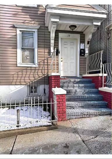 Main picture of 18 Arverne Ter