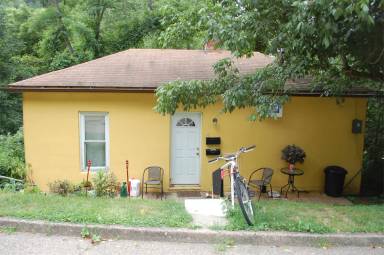 Main picture of 4 Spring St