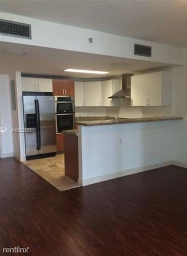 Main picture of The Sail Condo
