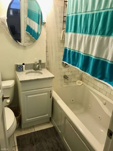 Main picture of 176 Commonwealth Ave