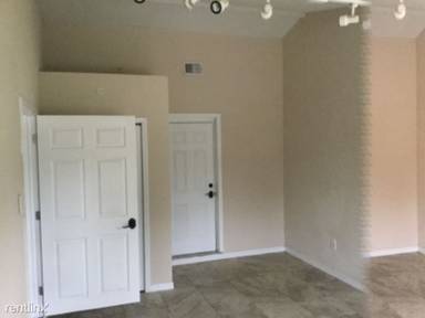 Main picture of 10722 109th St