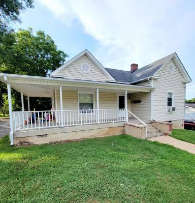 Main picture of 633 Tucker St