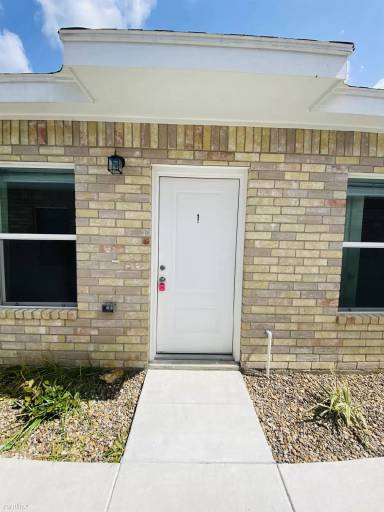 Main picture of 808 N Kentucky St