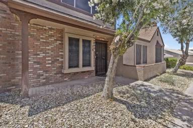 Main picture of 8111 W Wacker Rd Properties