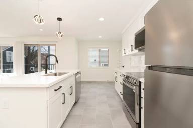 Main picture of 4501 Fremont Ave N
