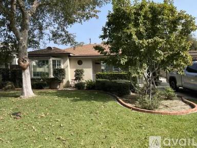 Main picture of 4940 Camellia Ave