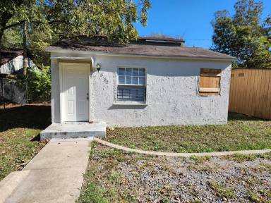 Main picture of 522 1/2 W 35th St