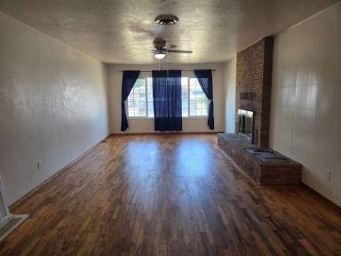 Main picture of 940 Julian St