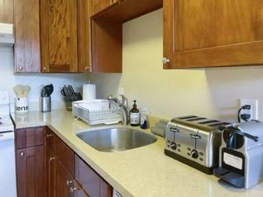 Main picture of 1008 Woodside Rd