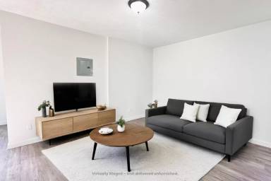 Main picture of 1119 N Main St