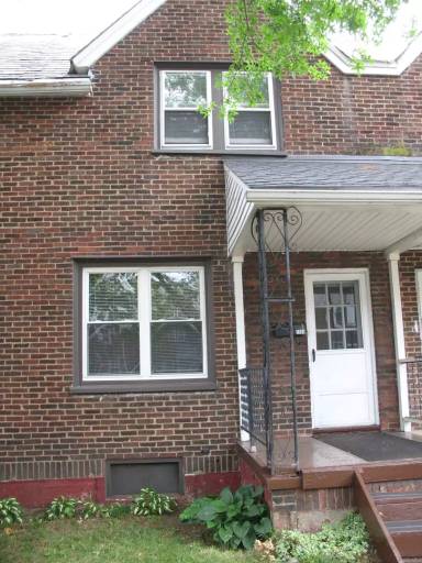 Main picture of 1708 W 15th St