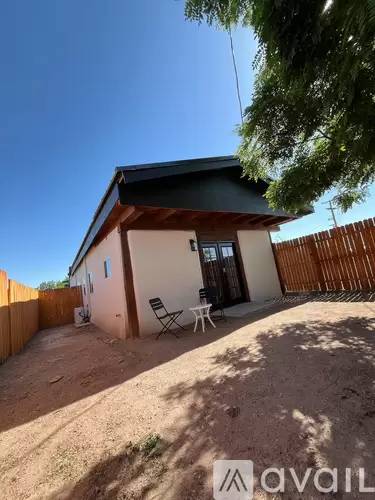 Main picture of 1204 Sawmill Rd NW