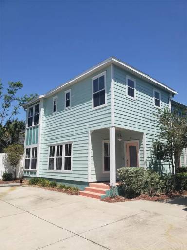 Main picture of 643 4th Ave S