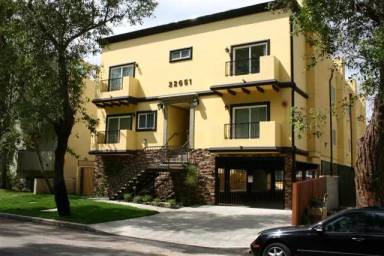 Main picture of 22651 Del Valle St