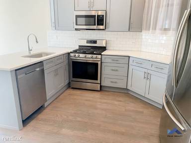 Main picture of 2854 W Shakespeare Ave