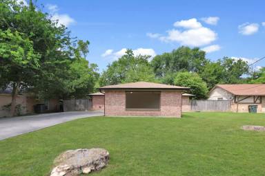 Main picture of 2024 S 15th St