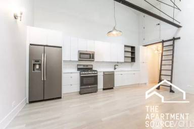 Main picture of 3061 W Logan Blvd