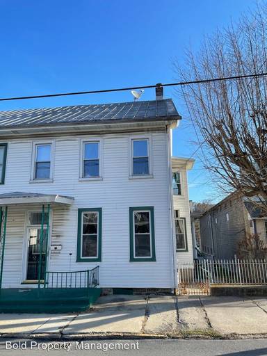 Main picture of 95 S Tulpehocken St