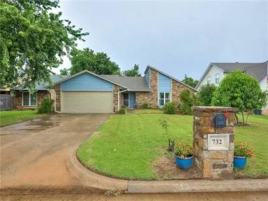 Main picture of 732 Westglen Dr