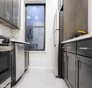 Main picture of 369 Saint Johns Pl