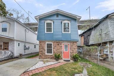Main picture of 45 Athens Ct