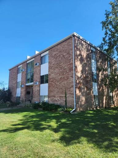 Main picture of 1051 1st St