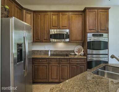 Main picture of 15814 SW 136th Way