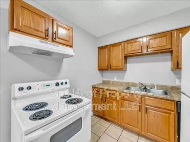 Main picture of 2003 Chateau Dr