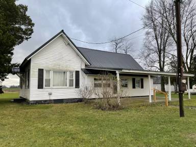 Main picture of 16855 Hickory Rd