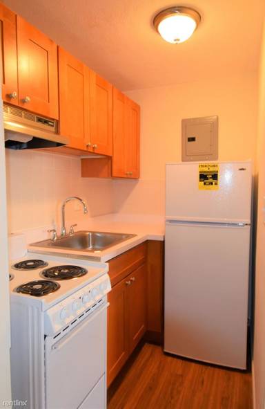 Main picture of 164 North Beacon St