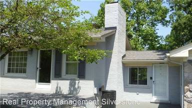 Main picture of 2010 Walton Blvd