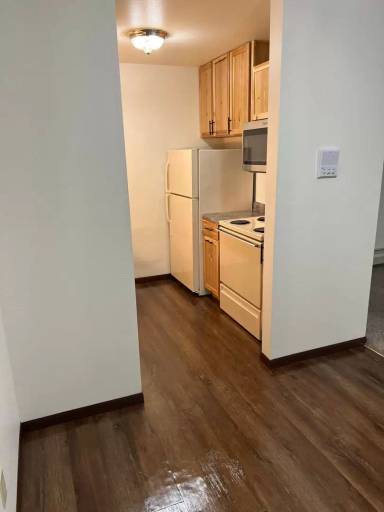 Main picture of Courtyard Apartment Homes