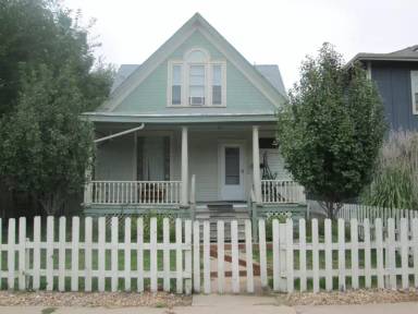 Main picture of 1225 10th St