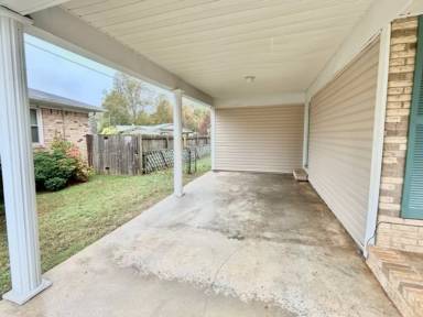 Main picture of 3704 S Westdale Ct SW