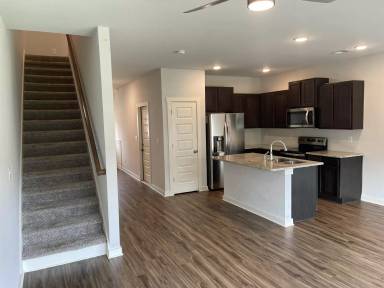 Main picture of 619 The Heights Ln