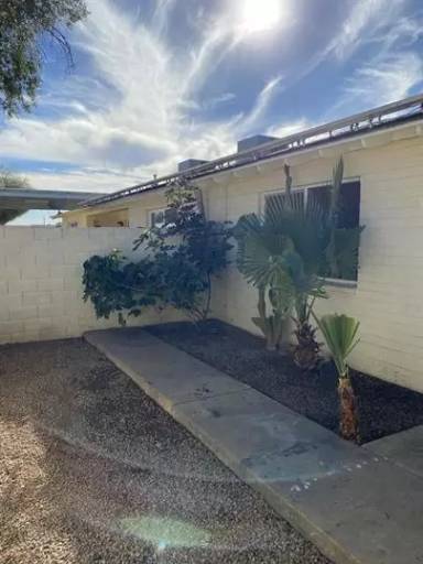 Main picture of 2019 W Turney Avenue Apartments