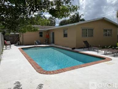 Main picture of 3111 SW 20th St