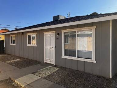 Main picture of 1215 W 8th St