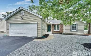 Main picture of 176 Bowline Rd