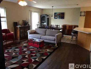 Main picture of 112A Fox Run Pl
