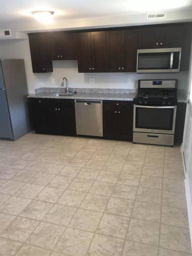 Main picture of 1301 Hillsway Ct