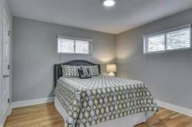 Main picture of 4620 Wakeley St