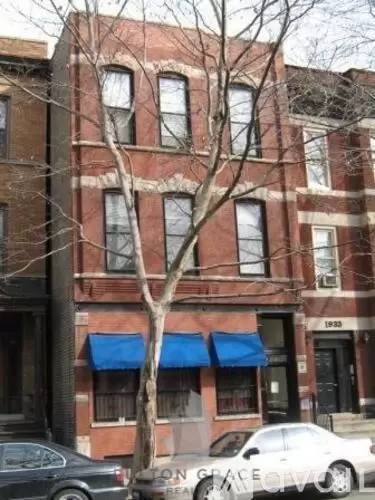 Main picture of 1935 N. Sheffield