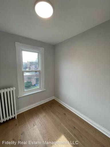 Main picture of 74 Carson Ave