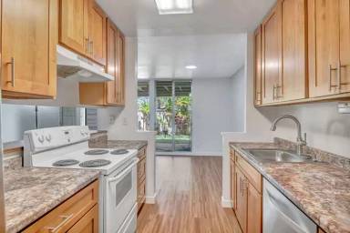 Main picture of 94-147 Kuahelani Ave