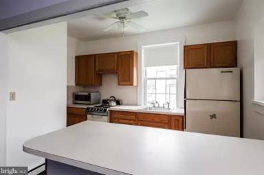 Main picture of 2612 Columbia Ave
