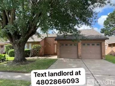 Main picture of 4935 Royal Arbor Ln