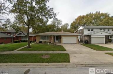 Main picture of 18544 Hood Ave