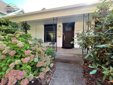 Main picture of 627 B St